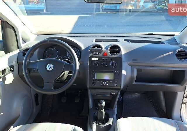 Сірий Фольксваген Кадді, об'ємом двигуна 1.9 л та пробігом 277 тис. км за 8500 $, фото 10 на Automoto.ua