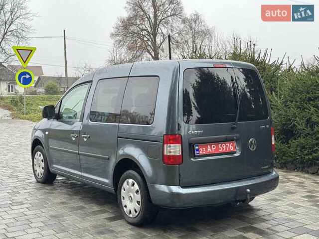 Сірий Фольксваген Кадді, об'ємом двигуна 1.6 л та пробігом 203 тис. км за 7200 $, фото 5 на Automoto.ua