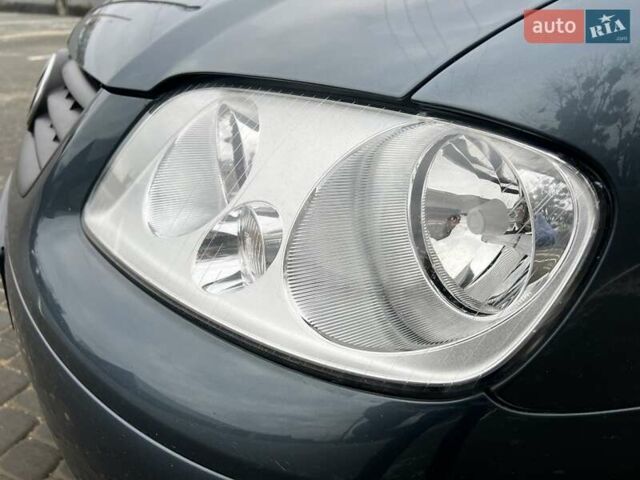 Серый Фольксваген Кадди, объемом двигателя 1.4 л и пробегом 221 тыс. км за 7900 $, фото 35 на Automoto.ua