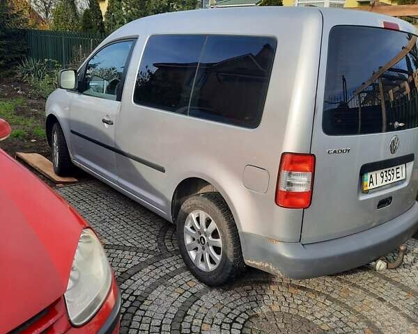 Серый Фольксваген Кадди, объемом двигателя 2 л и пробегом 216 тыс. км за 8000 $, фото 6 на Automoto.ua