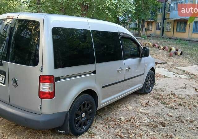 Серый Фольксваген Кадди, объемом двигателя 1.97 л и пробегом 430 тыс. км за 6200 $, фото 25 на Automoto.ua