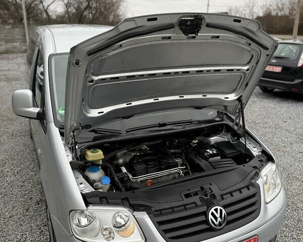 Сірий Фольксваген Кадді, об'ємом двигуна 1.9 л та пробігом 275 тис. км за 10850 $, фото 90 на Automoto.ua