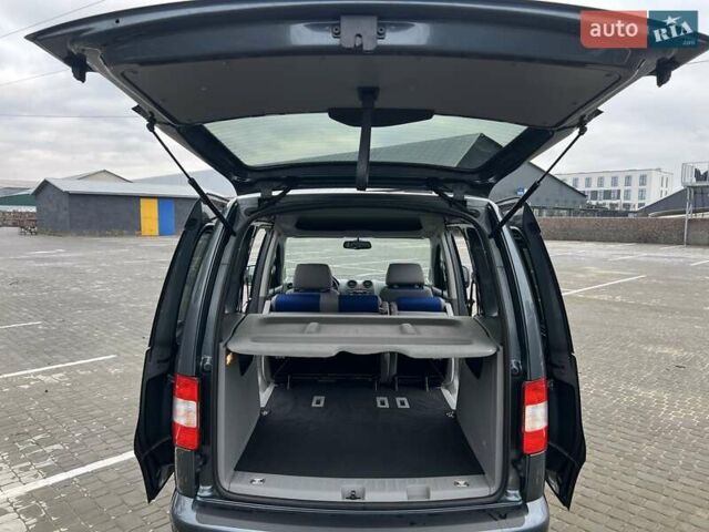 Серый Фольксваген Кадди, объемом двигателя 1.4 л и пробегом 221 тыс. км за 7900 $, фото 16 на Automoto.ua