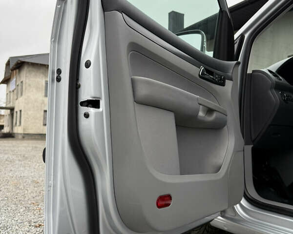 Сірий Фольксваген Кадді, об'ємом двигуна 1.9 л та пробігом 275 тис. км за 10850 $, фото 145 на Automoto.ua