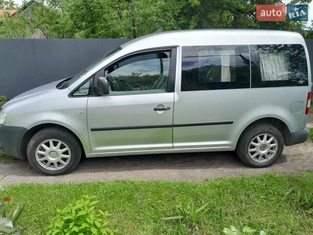 Сірий Фольксваген Кадді, об'ємом двигуна 1.9 л та пробігом 415 тис. км за 5600 $, фото 4 на Automoto.ua