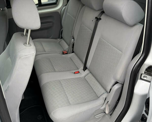 Сірий Фольксваген Кадді, об'ємом двигуна 1.9 л та пробігом 275 тис. км за 10850 $, фото 122 на Automoto.ua