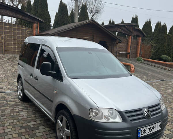Серый Фольксваген Кадди, объемом двигателя 1.9 л и пробегом 280 тыс. км за 7000 $, фото 1 на Automoto.ua