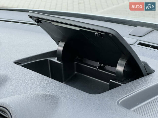 Фольксваген Кадди 2009 в Житомире на Automoto.ua Серый Фольксваген Кадди, объемом двигателя 1.6 л и пробегом 139 тыс. км за 9299 $, фото 40 на Automoto.ua