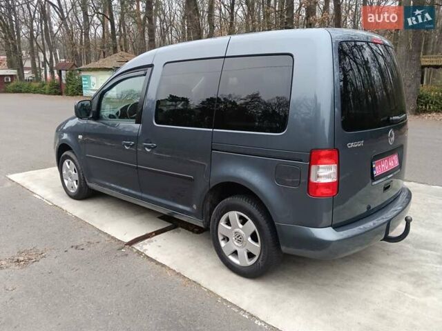 Сірий Фольксваген Кадді, об'ємом двигуна 1.4 л та пробігом 242 тис. км за 7900 $, фото 5 на Automoto.ua