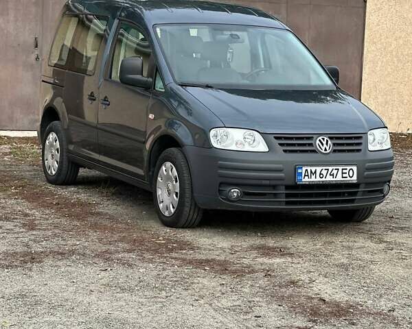 Серый Фольксваген Кадди, объемом двигателя 1.6 л и пробегом 194 тыс. км за 9000 $, фото 10 на Automoto.ua