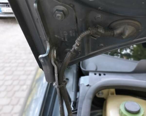 Серый Фольксваген Кадди, объемом двигателя 1.9 л и пробегом 232 тыс. км за 9650 $, фото 41 на Automoto.ua