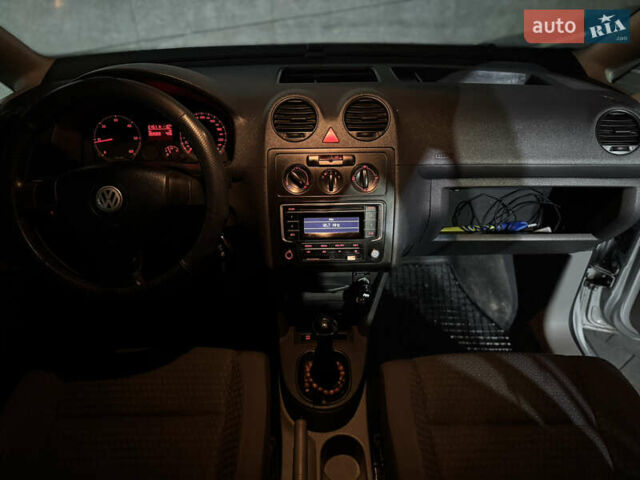 Сірий Фольксваген Кадді, об'ємом двигуна 1.9 л та пробігом 270 тис. км за 6799 $, фото 24 на Automoto.ua