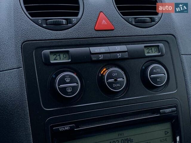 Серый Фольксваген Кадди, объемом двигателя 1.6 л и пробегом 223 тыс. км за 8255 $, фото 46 на Automoto.ua