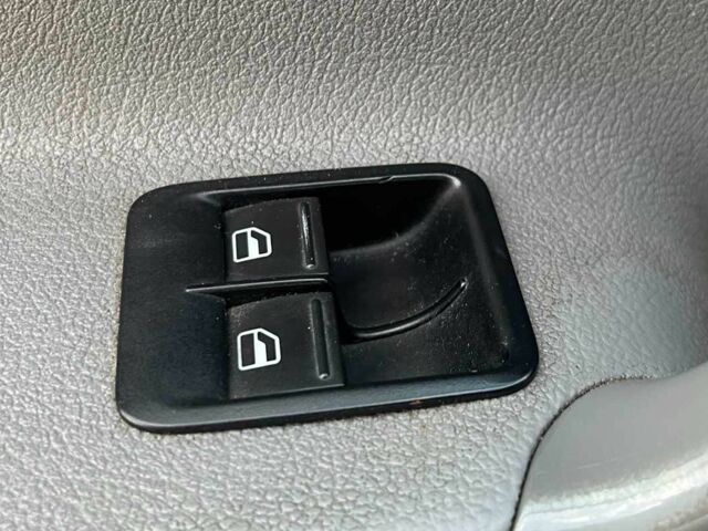 Серый Фольксваген Кадди, объемом двигателя 1.9 л и пробегом 258 тыс. км за 6990 $, фото 15 на Automoto.ua