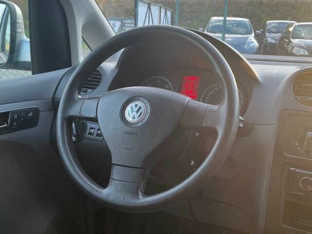 Серый Фольксваген Кадди, объемом двигателя 1.9 л и пробегом 258 тыс. км за 6990 $, фото 8 на Automoto.ua