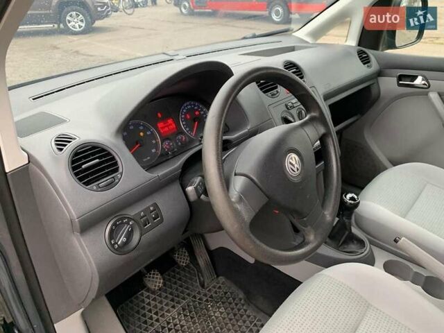 Серый Фольксваген Кадди, объемом двигателя 1.39 л и пробегом 161 тыс. км за 6990 $, фото 13 на Automoto.ua