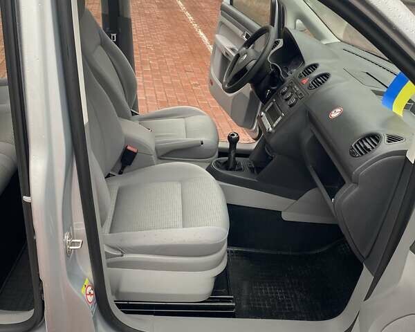 Фольксваген Кадди 2009 в Виннице на Automoto.ua Серый Фольксваген Кадди, объемом двигателя 1.6 л и пробегом 190 тыс. км за 7990 $, фото 9 на Automoto.ua