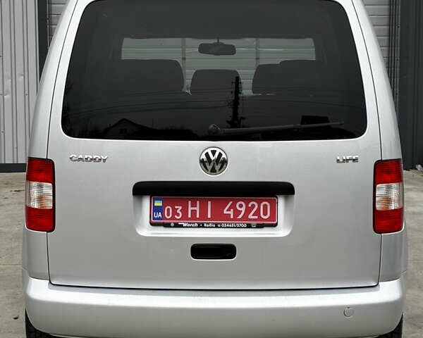 Серый Фольксваген Кадди, объемом двигателя 1.4 л и пробегом 187 тыс. км за 7700 $, фото 4 на Automoto.ua