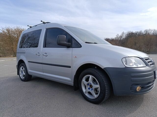 Сірий Фольксваген Кадді, об'ємом двигуна 1.4 л та пробігом 180 тис. км за 7750 $, фото 8 на Automoto.ua