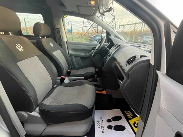 Серый Фольксваген Кадди, объемом двигателя 1.9 л и пробегом 258 тыс. км за 6990 $, фото 18 на Automoto.ua