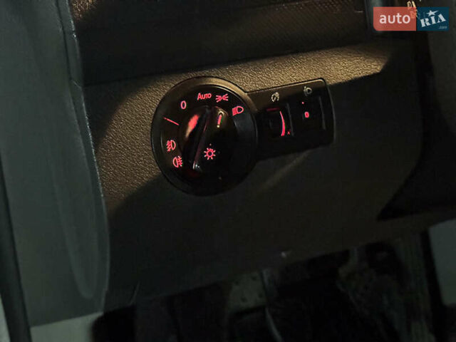 Сірий Фольксваген Кадді, об'ємом двигуна 1.9 л та пробігом 270 тис. км за 6799 $, фото 27 на Automoto.ua