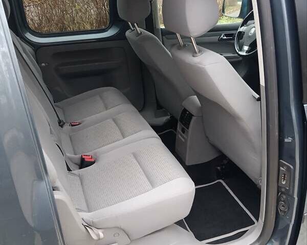 Сірий Фольксваген Кадді, об'ємом двигуна 1.4 л та пробігом 242 тис. км за 7900 $, фото 17 на Automoto.ua