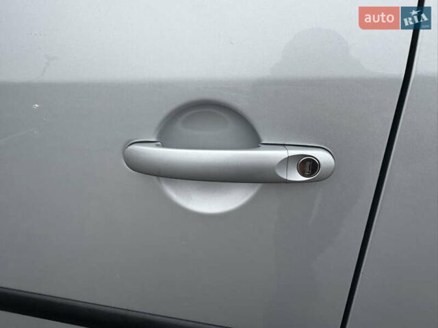 Сірий Фольксваген Кадді, об'ємом двигуна 0 л та пробігом 242 тис. км за 8400 $, фото 41 на Automoto.ua