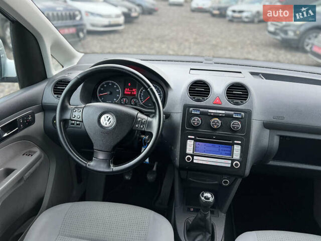 Серый Фольксваген Кадди, объемом двигателя 1.6 л и пробегом 220 тыс. км за 7999 $, фото 19 на Automoto.ua