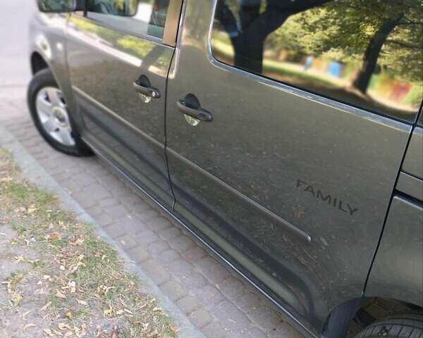 Серый Фольксваген Кадди, объемом двигателя 1.9 л и пробегом 232 тыс. км за 9700 $, фото 12 на Automoto.ua