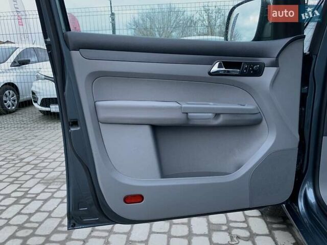 Серый Фольксваген Кадди, объемом двигателя 1.6 л и пробегом 223 тыс. км за 8255 $, фото 22 на Automoto.ua