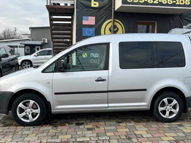 Серый Фольксваген Кадди, объемом двигателя 2 л и пробегом 186 тыс. км за 8990 $, фото 3 на Automoto.ua