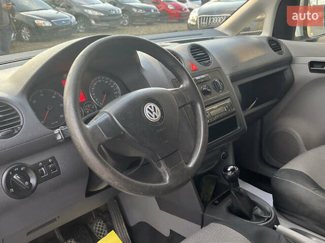 Серый Фольксваген Кадди, объемом двигателя 1.9 л и пробегом 258 тыс. км за 6990 $, фото 9 на Automoto.ua