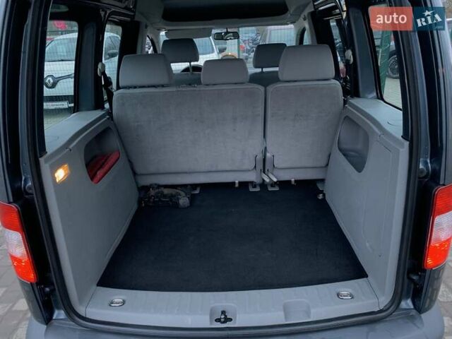 Серый Фольксваген Кадди, объемом двигателя 1.6 л и пробегом 223 тыс. км за 8255 $, фото 26 на Automoto.ua