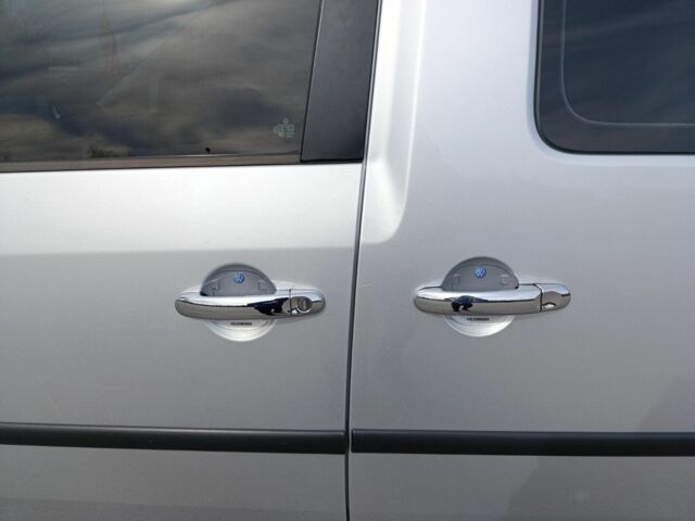 Сірий Фольксваген Кадді, об'ємом двигуна 1.4 л та пробігом 180 тис. км за 7750 $, фото 19 на Automoto.ua