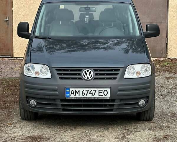 Серый Фольксваген Кадди, объемом двигателя 1.6 л и пробегом 194 тыс. км за 9000 $, фото 6 на Automoto.ua