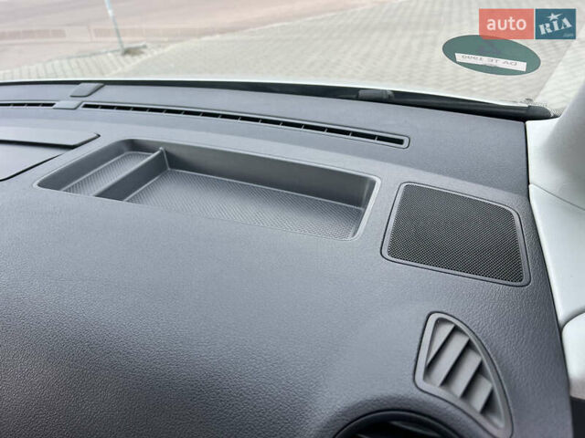 Фольксваген Кадди 2009 в Житомире на Automoto.ua Серый Фольксваген Кадди, объемом двигателя 1.6 л и пробегом 139 тыс. км за 9299 $, фото 39 на Automoto.ua