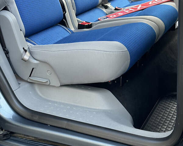 Серый Фольксваген Кадди, объемом двигателя 1.6 л и пробегом 208 тыс. км за 9599 $, фото 20 на Automoto.ua