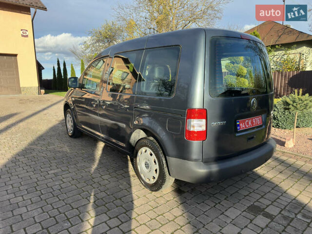 Серый Фольксваген Кадди, объемом двигателя 1.6 л и пробегом 189 тыс. км за 6950 $, фото 7 на Automoto.ua