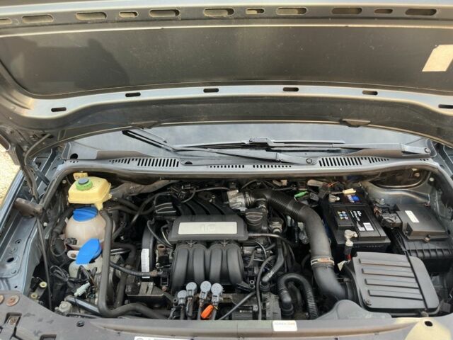 Сірий Фольксваген Кадді, об'ємом двигуна 1.6 л та пробігом 189 тис. км за 6900 $, фото 8 на Automoto.ua