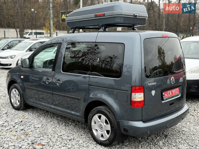 Сірий Фольксваген Кадді, об'ємом двигуна 1.6 л та пробігом 189 тис. км за 9999 $, фото 9 на Automoto.ua