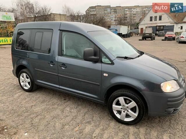 Серый Фольксваген Кадди, объемом двигателя 1.4 л и пробегом 161 тыс. км за 7300 $, фото 4 на Automoto.ua