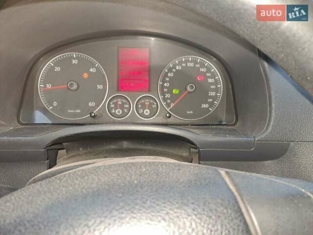 Сірий Фольксваген Кадді, об'ємом двигуна 1.9 л та пробігом 230 тис. км за 8500 $, фото 3 на Automoto.ua