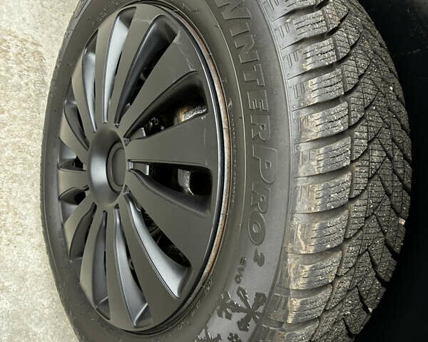 Серый Фольксваген Кадди, объемом двигателя 1.4 л и пробегом 187 тыс. км за 7700 $, фото 19 на Automoto.ua