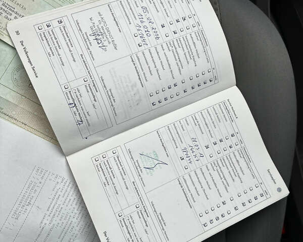 Серый Фольксваген Кадди, объемом двигателя 1.4 л и пробегом 187 тыс. км за 7700 $, фото 20 на Automoto.ua