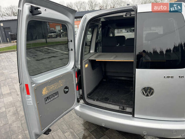 Сірий Фольксваген Кадді, об'ємом двигуна 0 л та пробігом 242 тис. км за 8400 $, фото 66 на Automoto.ua