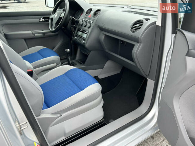 Серый Фольксваген Кадди, объемом двигателя 1.4 л и пробегом 193 тыс. км за 6950 $, фото 27 на Automoto.ua