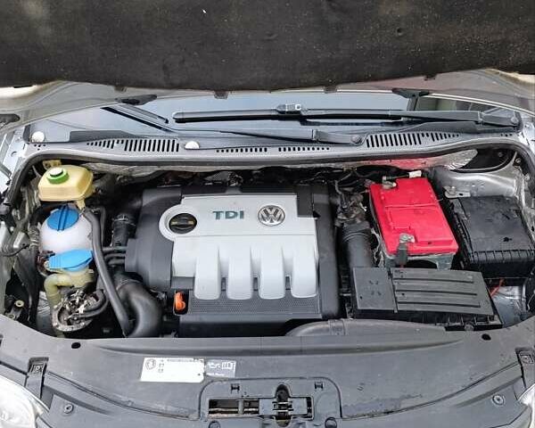 Фольксваген Кадди 2009 в Житомире на Automoto.ua Серый Фольксваген Кадди, объемом двигателя 1.9 л и пробегом 430 тыс. км за 8200 $, фото 12 на Automoto.ua