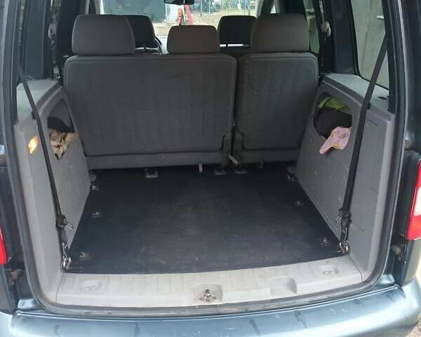 Серый Фольксваген Кадди, объемом двигателя 1.9 л и пробегом 310 тыс. км за 7800 $, фото 11 на Automoto.ua