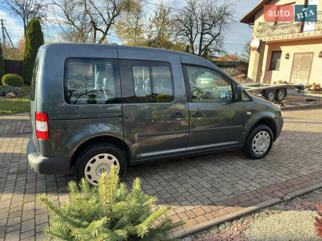 Серый Фольксваген Кадди, объемом двигателя 1.6 л и пробегом 189 тыс. км за 6950 $, фото 11 на Automoto.ua