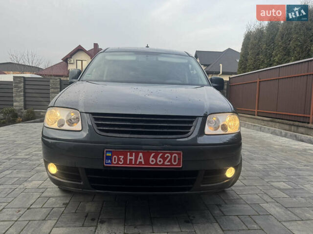 Серый Фольксваген Кадди, объемом двигателя 1.6 л и пробегом 225 тыс. км за 9200 $, фото 4 на Automoto.ua